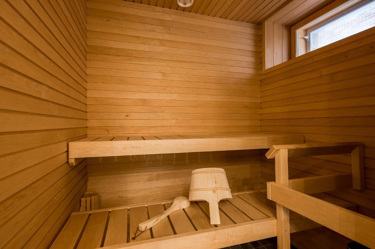 Kaunis Huoneisto Jatkasaaressa, Iso Parveke, Sauna, Ilmastointi, Autohallipaikka Leilighet *
